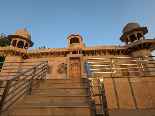 Sainik Colony Faridabad
